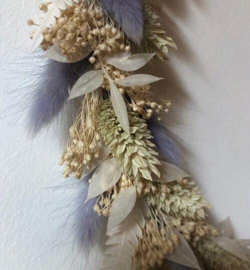 Des fleurs séchées à la boutique de séné